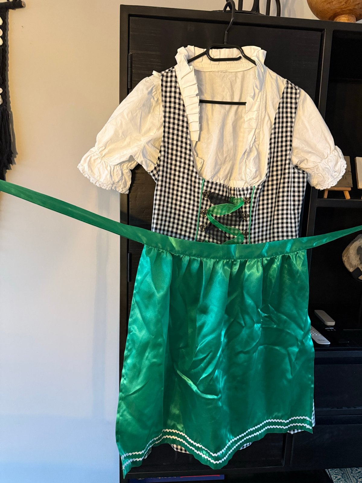 Dirndl - Perfect voor Oktoberfest of Carnaval, Carnaval, Maat 42/44 (L), Ophalen of Verzenden, Zo goed als nieuw