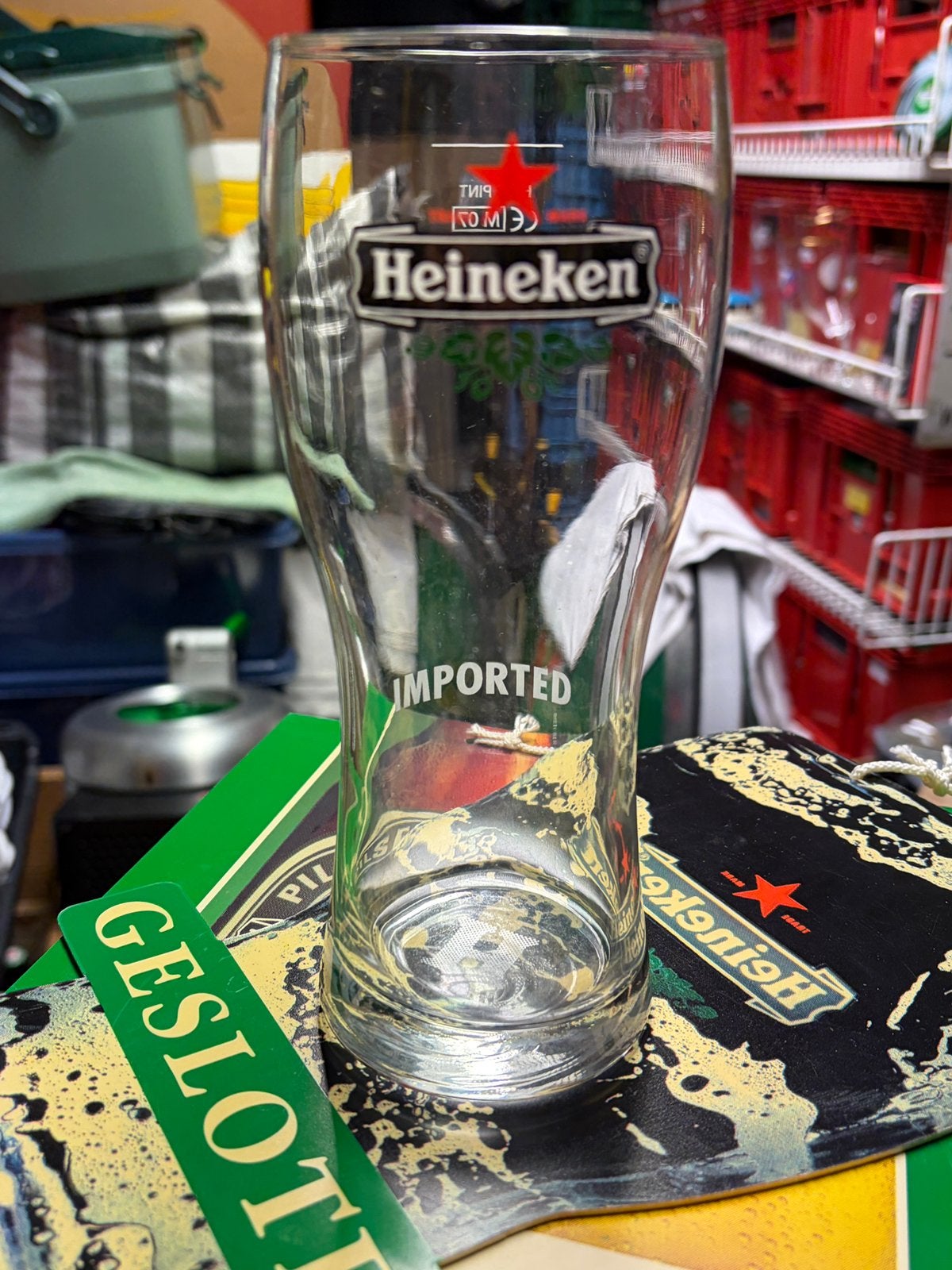 Engels Heineken glas (pint)imported let op boden, Verzamelen, Ophalen of Verzenden, Nieuw, Bierglas