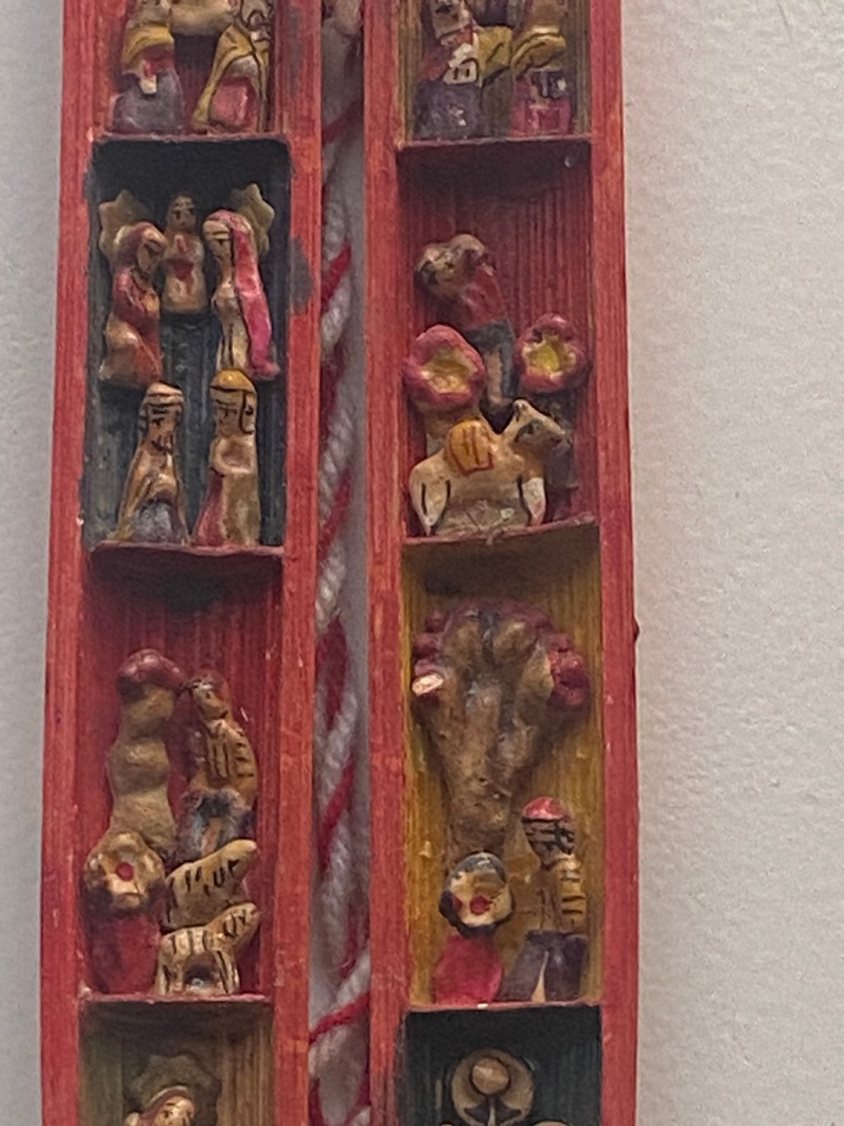 Antiek vintage Peruaans retablo diorama gemaakt van bamboe, Ophalen
