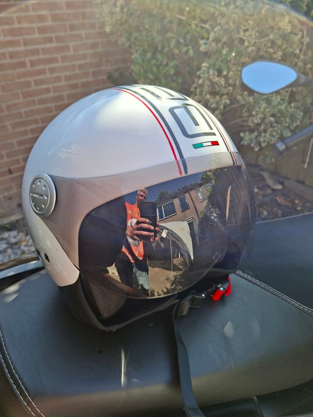 Motor/ Scooter Beon kinderhelm wit - XS (53-54cm) met vizier, Fietsen en Brommers, Fietsaccessoires | Fietshelmen, Gebruikt, Jongen of Meisje