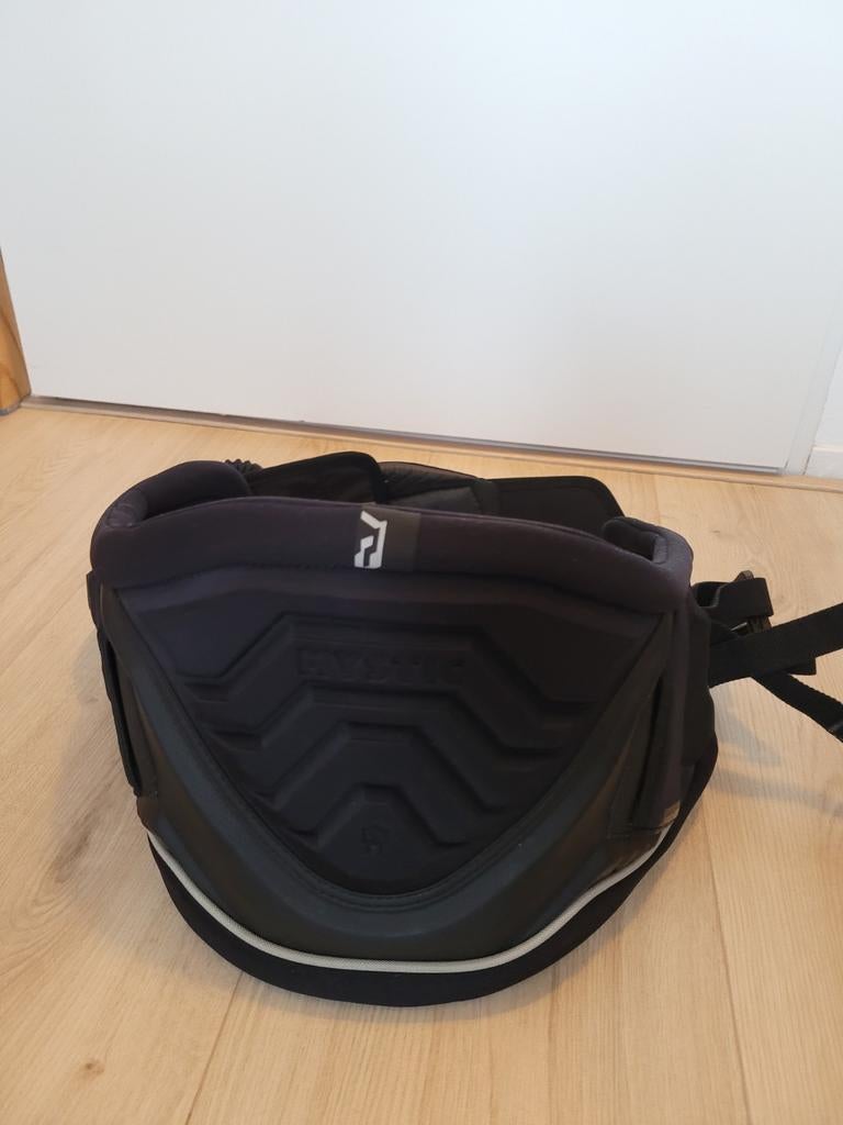 Mystic warrior kite harnas S, Watersport en Boten, Watersportkleding, Ophalen of Verzenden, Zo goed als nieuw
