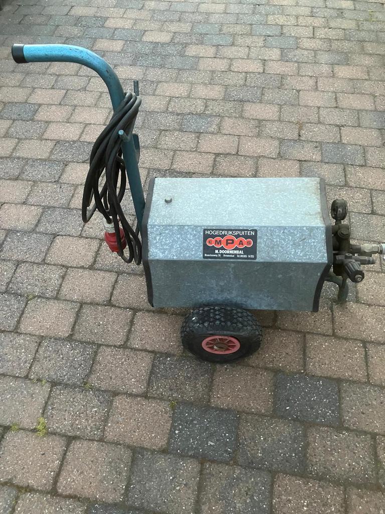 Te koop: Hogedrukreiniger, Ophalen, Zo goed als nieuw, Elektrisch
