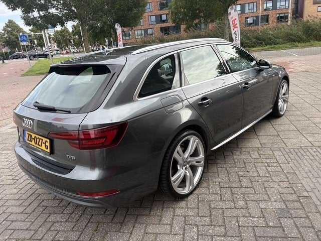 Audi A4 Avant 1.4 TFSI Sport S line black edition | Navi | C, Auto's, 4 cilinders, 1390 kg, 1500 kg, 740 kg