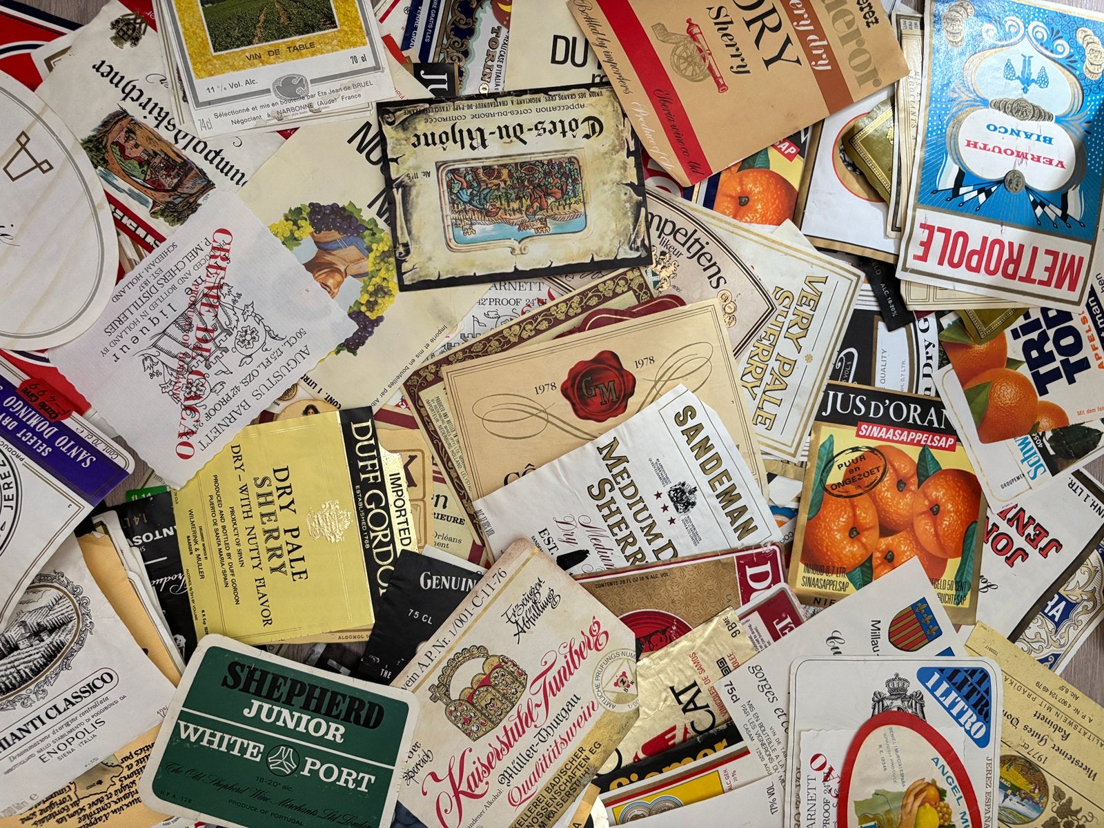 Partij oude drank labels, Verzamelen, Ophalen of Verzenden