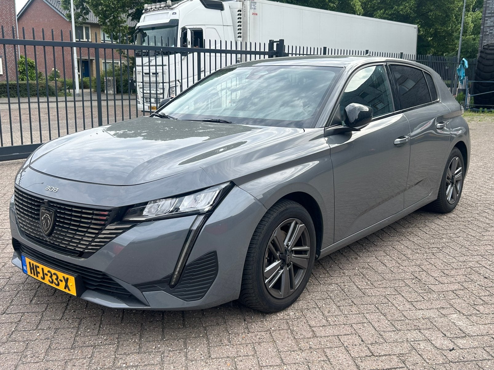 Peugeot 308 1.2 Puretech 130pk Eat8 2024 Grijs, Auto's, Peugeot, 1263 kg, 1199 cc, Leder en Stof, 130 pk