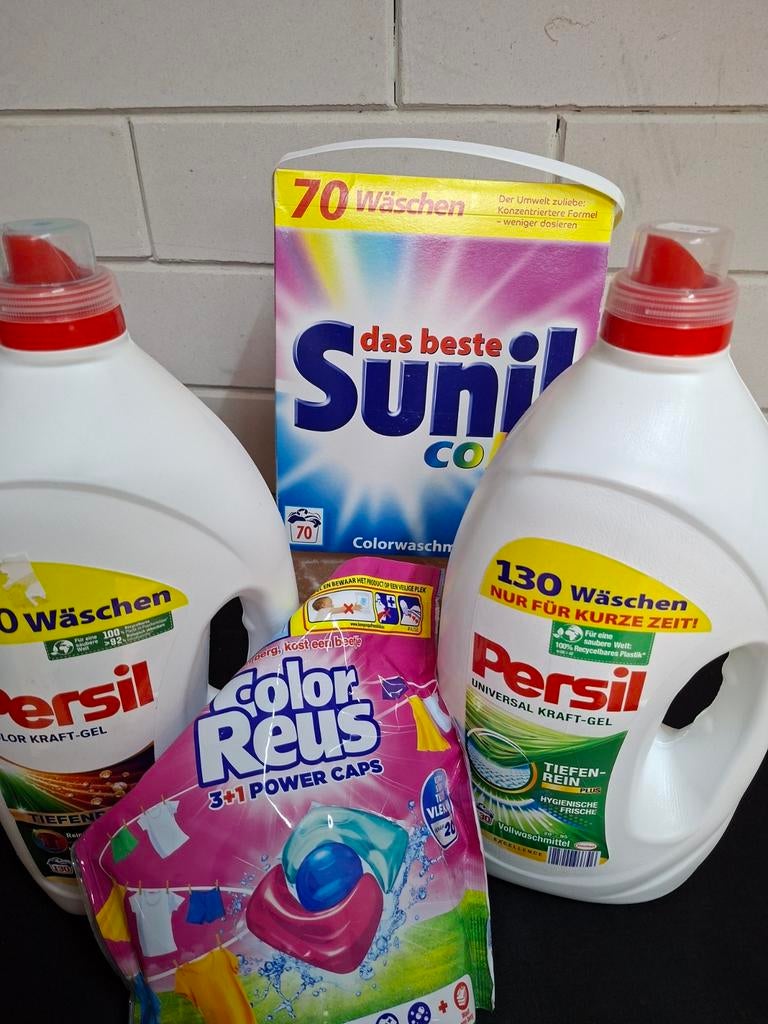 Wasmiddelen Persil - Ariel fles XXL Universeel-Color, Ophalen, Schoonmaakmiddel