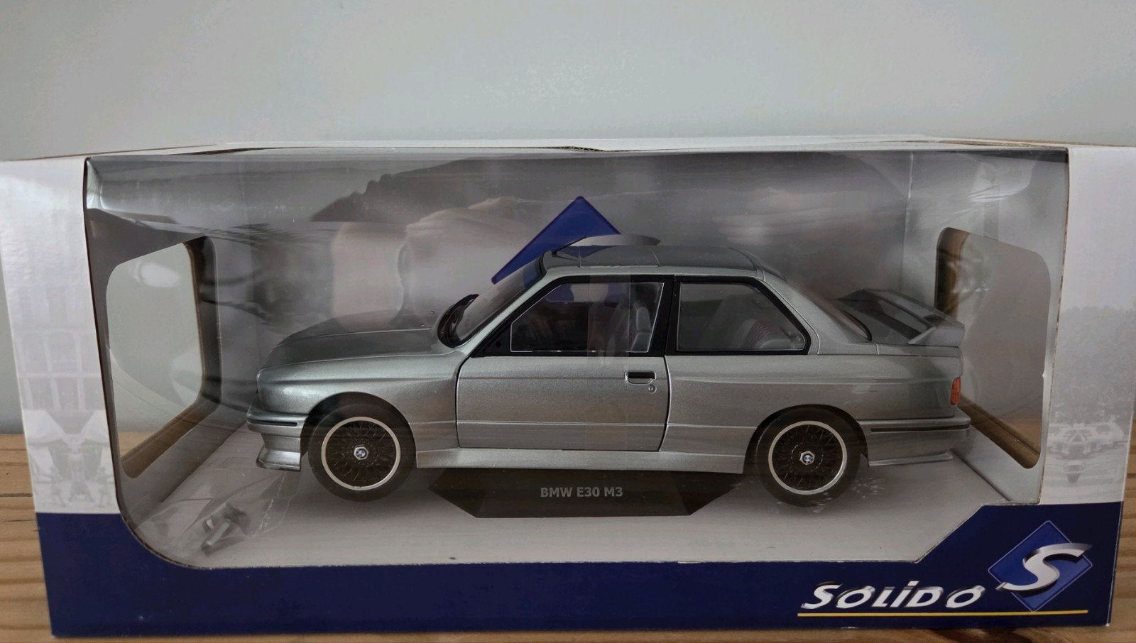 BMW 1:18 BMW E30 M3 '90, Sterling Silver Metallic - Solido, Ophalen of Verzenden, Nieuw, Solido