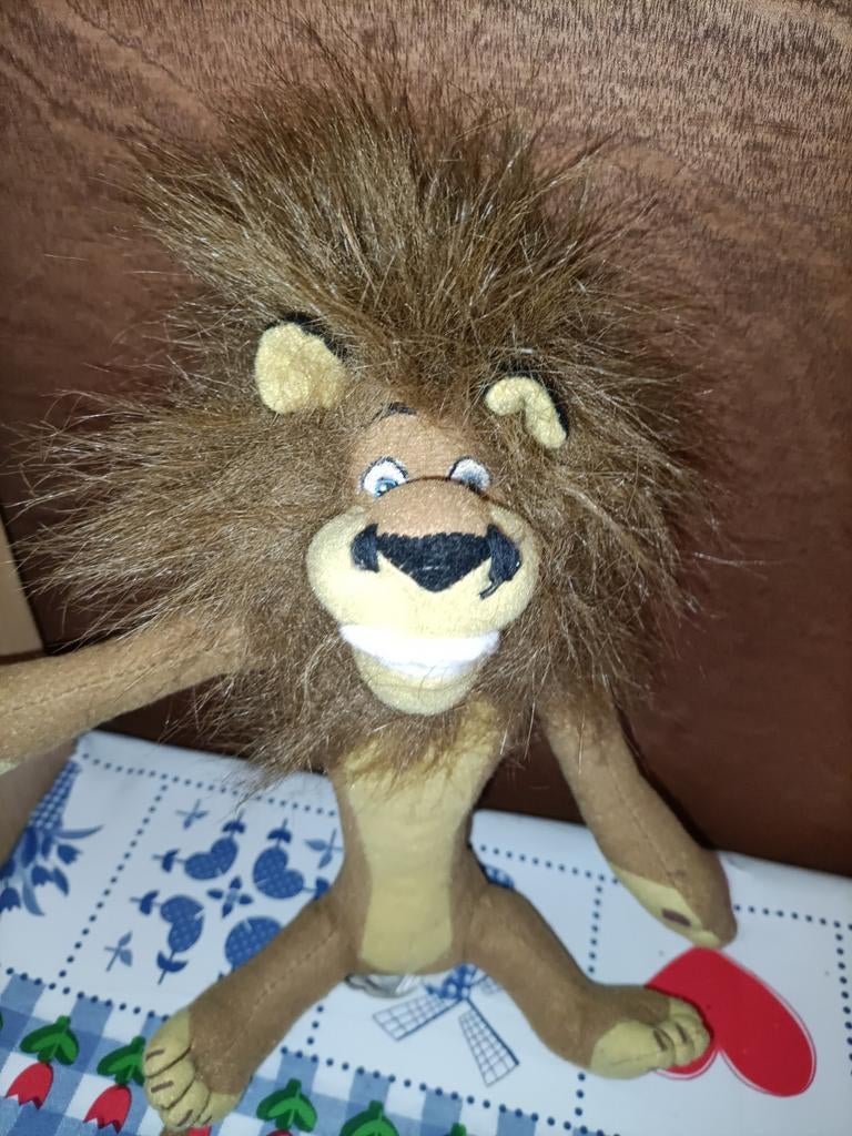 Madagascar Alex de Leeuw knuffel Super de Boer 25 cm groot, Kinderen en Baby's, Speelgoed | Knuffels en Pluche, Ophalen of Verzenden
