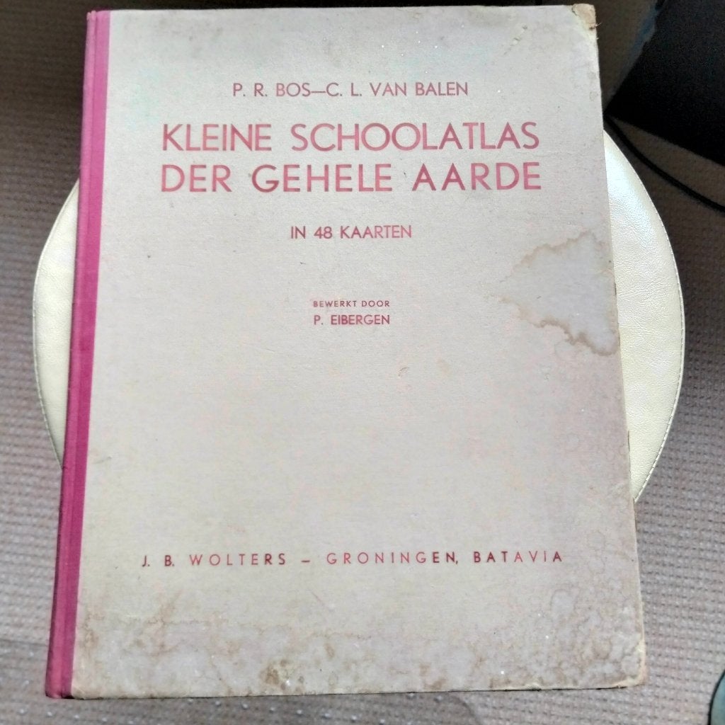 Kleine schoolatlas der gehele aarde., Boeken, Overige atlassen, Ophalen of Verzenden, 1800 tot 2000, Wereld