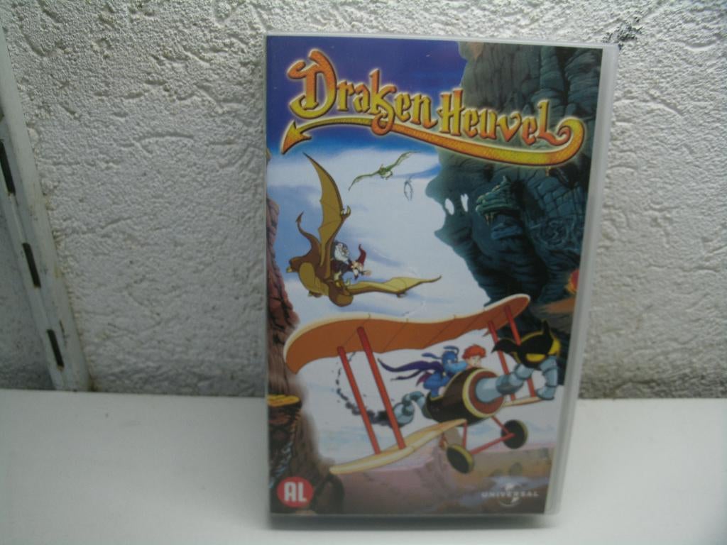 vhs 77a draken heuvel, Cd's en Dvd's, Alle leeftijden, Ophalen of Verzenden, Zo goed als nieuw