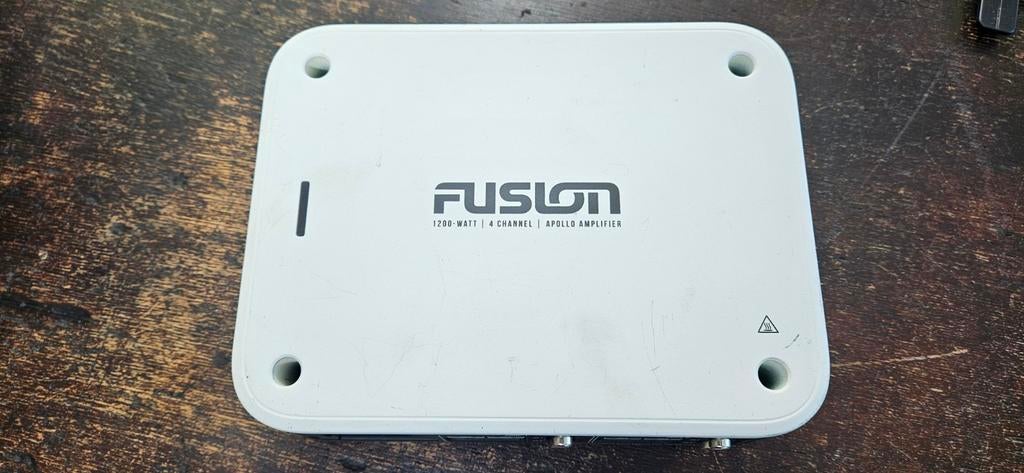 Fusion Apollo MS-AP41200W 4-Kanaals Versterker, Ophalen of Verzenden, Zo goed als nieuw