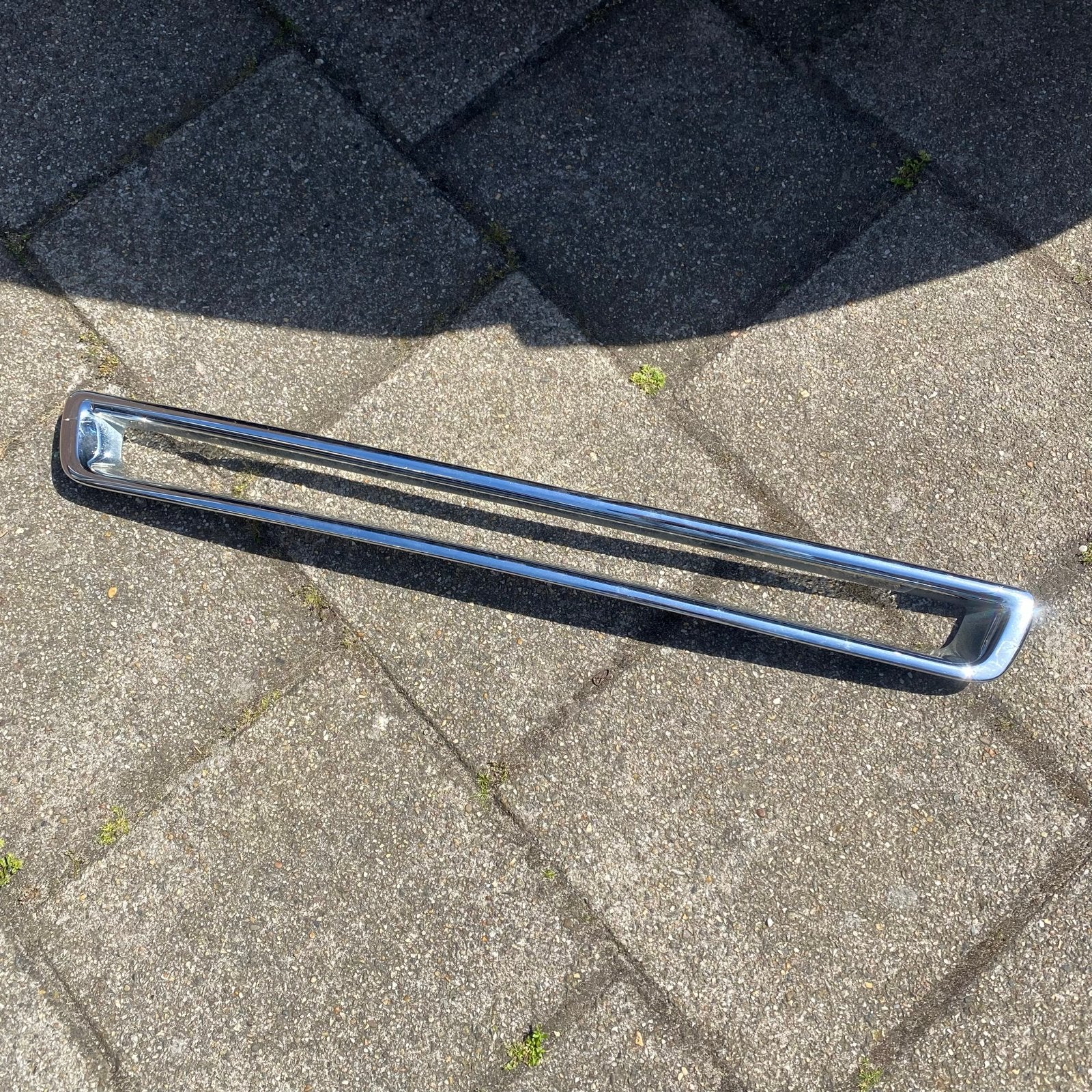 Chromen grill rand Volvo XC90 (2007) voorbumper, Ophalen, Gebruikt, Voor, Volvo