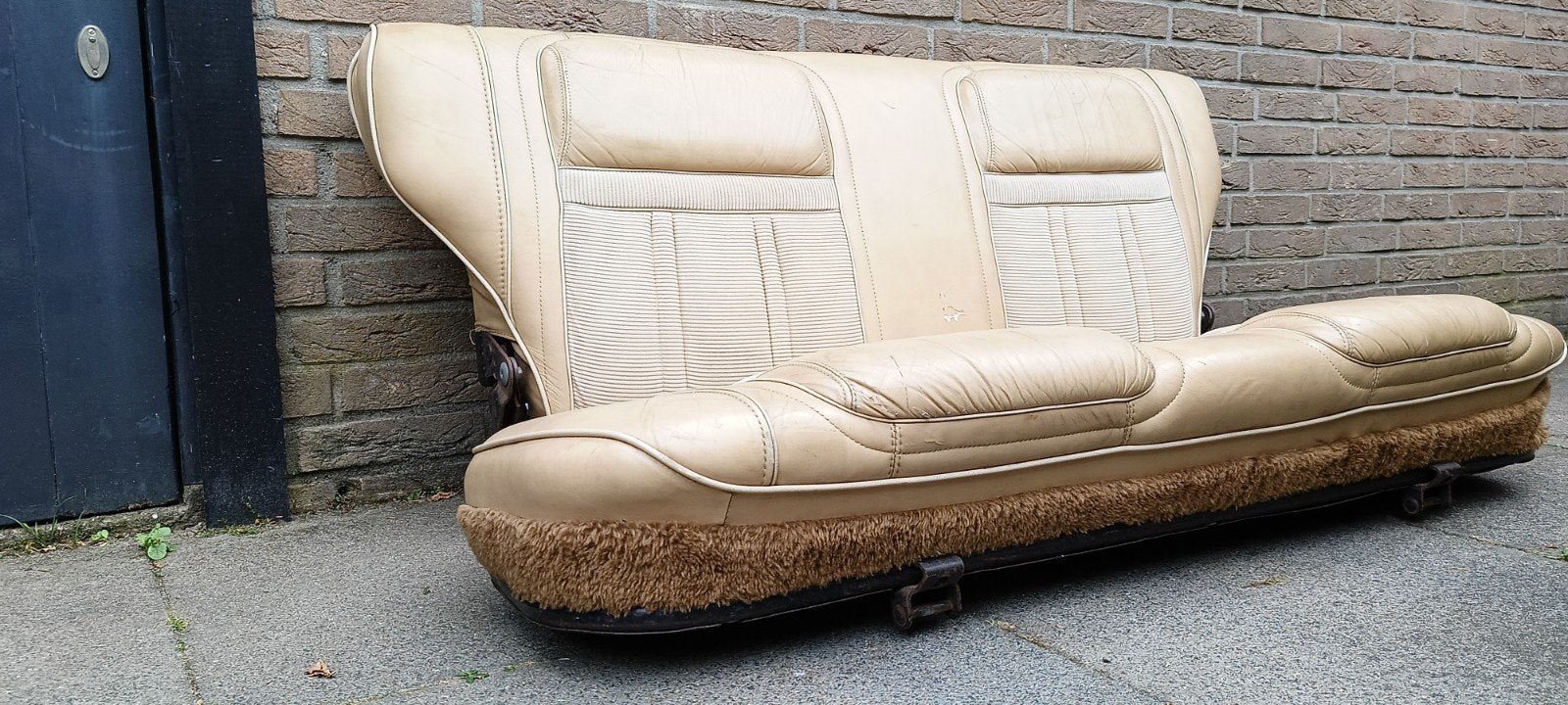 Jeep Wagoneer achterbank, Ophalen, Jeep