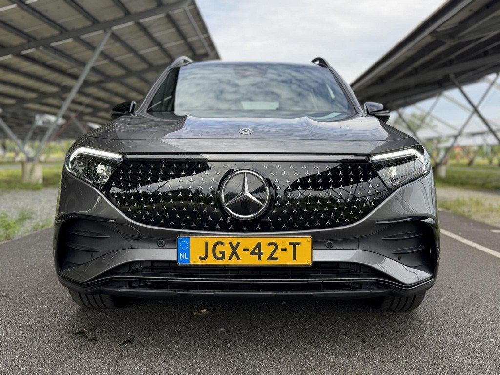 Mercedes-Benz EQB 250+ AMG Line | Night | Panoramadak | Head, Auto's, Mercedes-Benz, 2005 kg, Gebruikt, 435 min, Origineel Nederlands