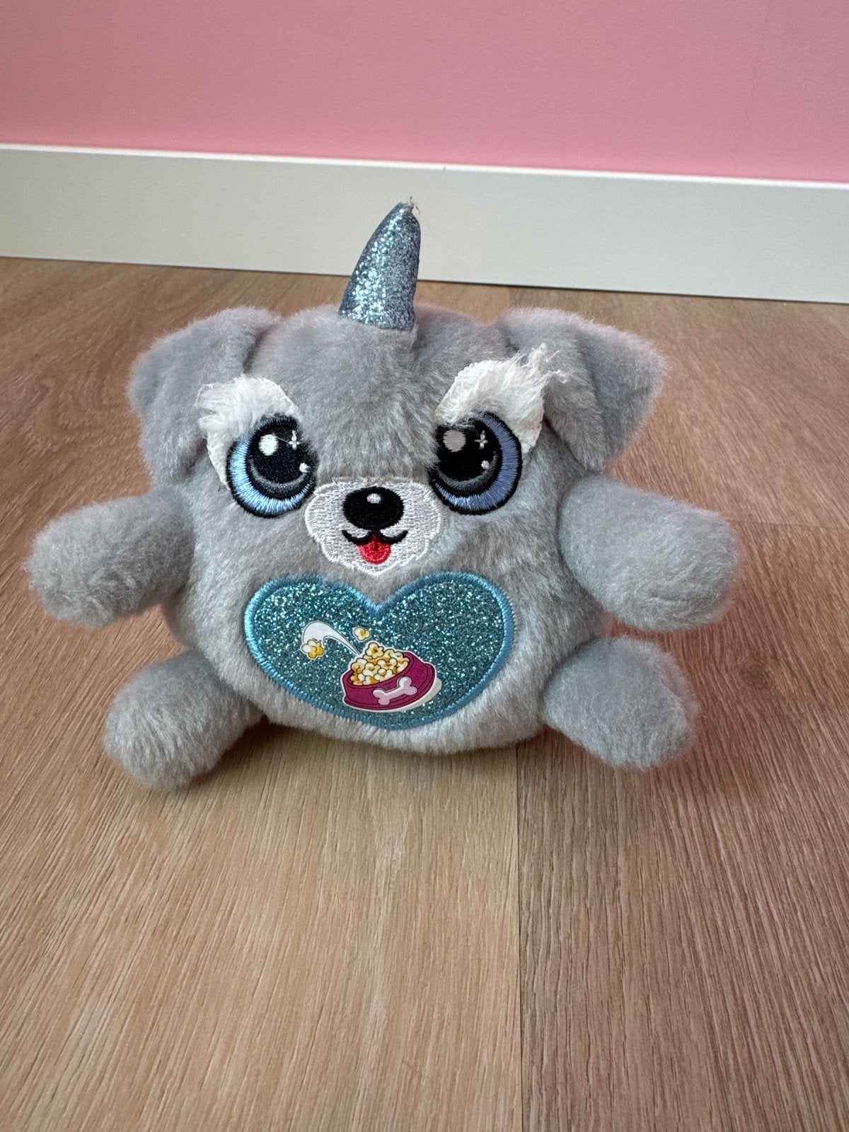 Schattige grijze eenhoornhond knuffel, Overige merken, Overige karakters, Grijs, Zo goed als nieuw