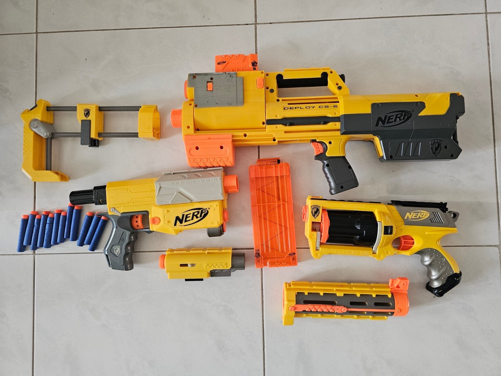 Grote complete NERF set Deploy CS-6, Recon CS-6 & Maverick, Ophalen