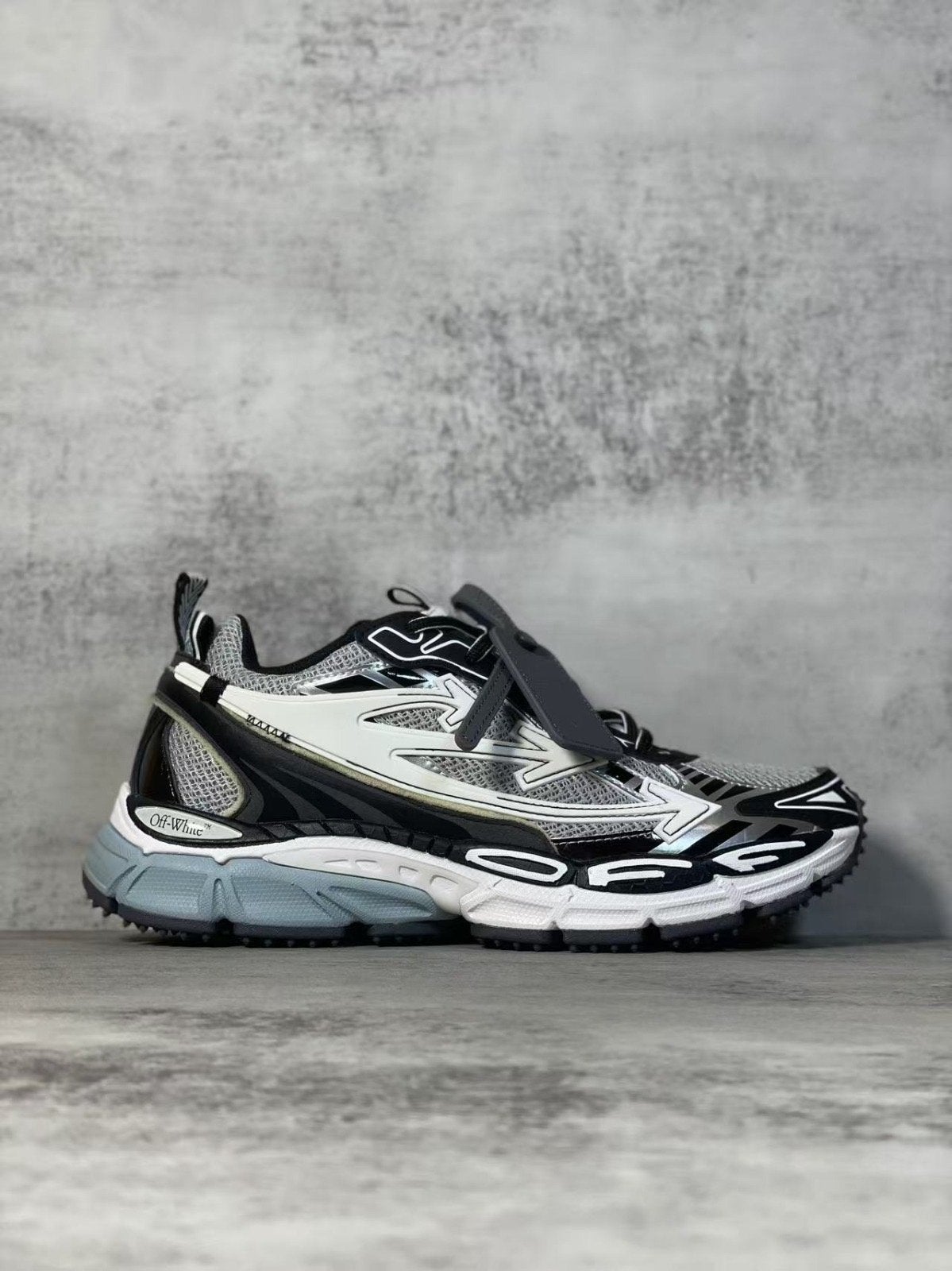 Off-White be right back Sneakers, Ophalen of Verzenden, Nieuw, Zwart, Sneakers of Gympen