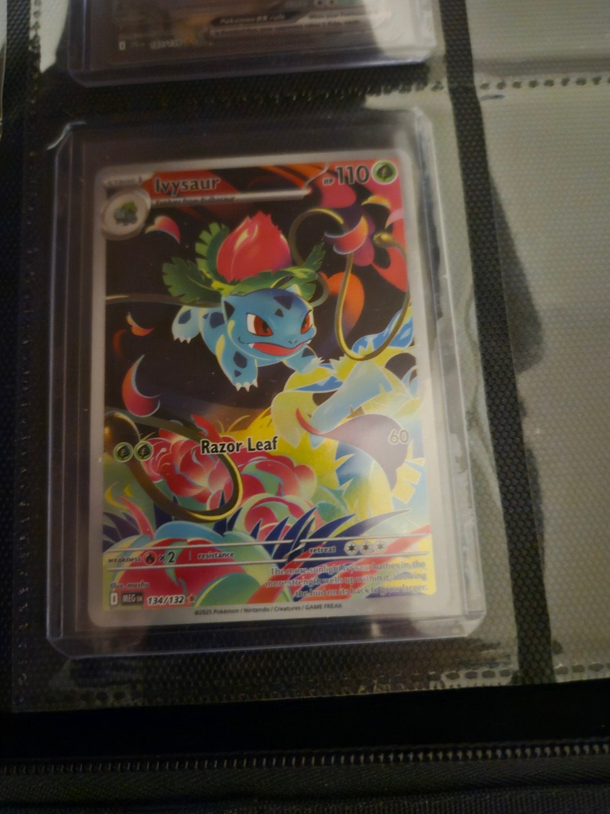 Pokemon Ivysaur 134/132 Mega Evolution, Ophalen of Verzenden, Zo goed als nieuw, Losse kaart, Foil