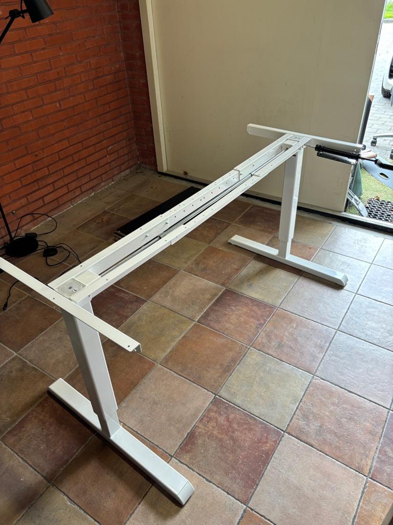 Zo goed als nieuw bureau, Huis en Inrichting, Bureaus, Ophalen, Zo goed als nieuw