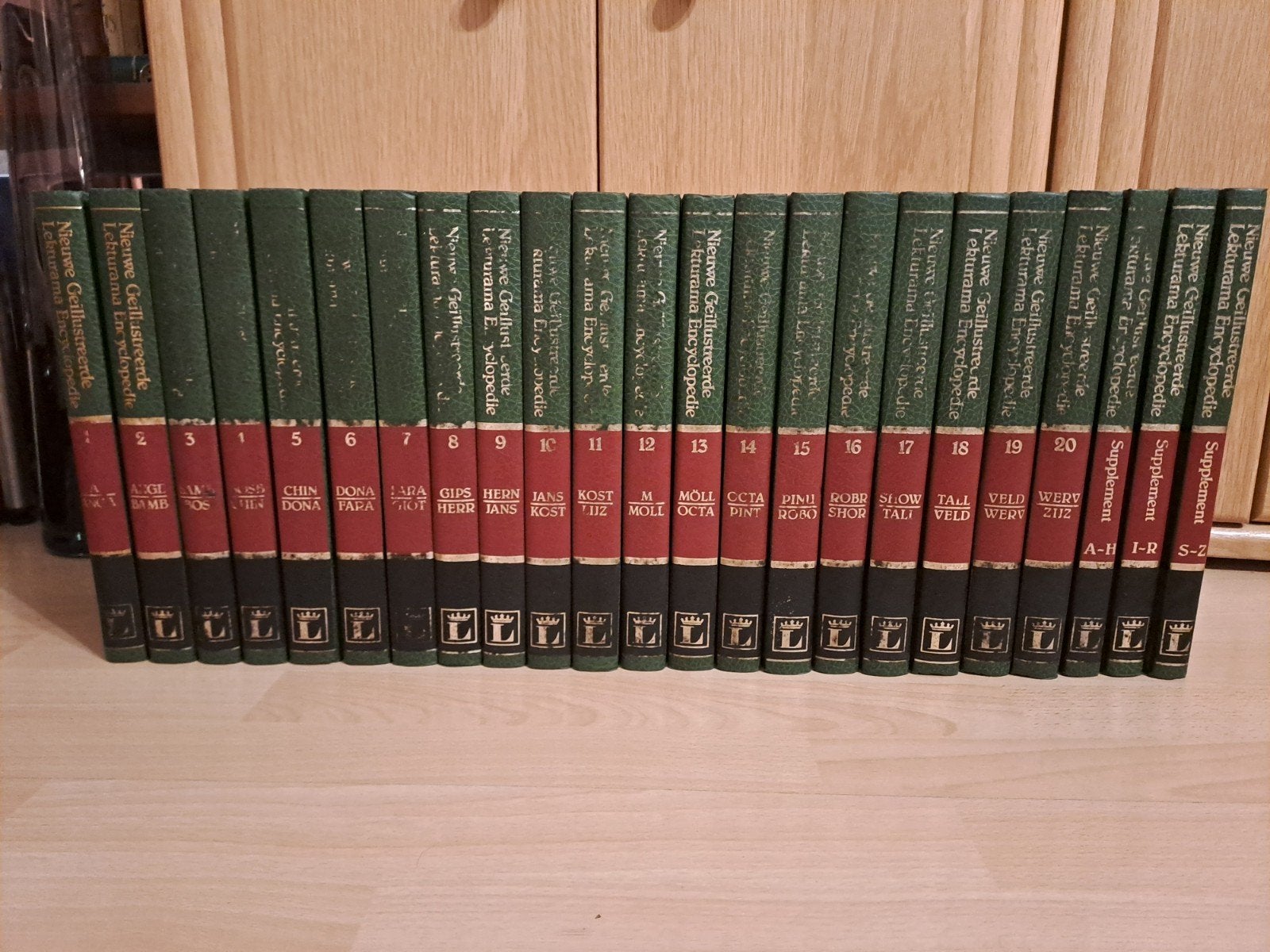 Nieuwe Geïllustreerde Lekturama Encyclopedie - Complete Set, Boeken, Ophalen of Verzenden, Gelezen, Algemeen, Complete serie