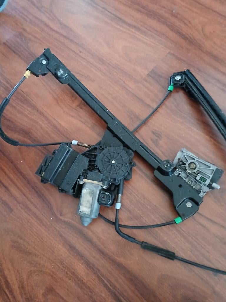 Raammechanisme met motor, Ophalen of Verzenden, Gebruikt, Universele onderdelen