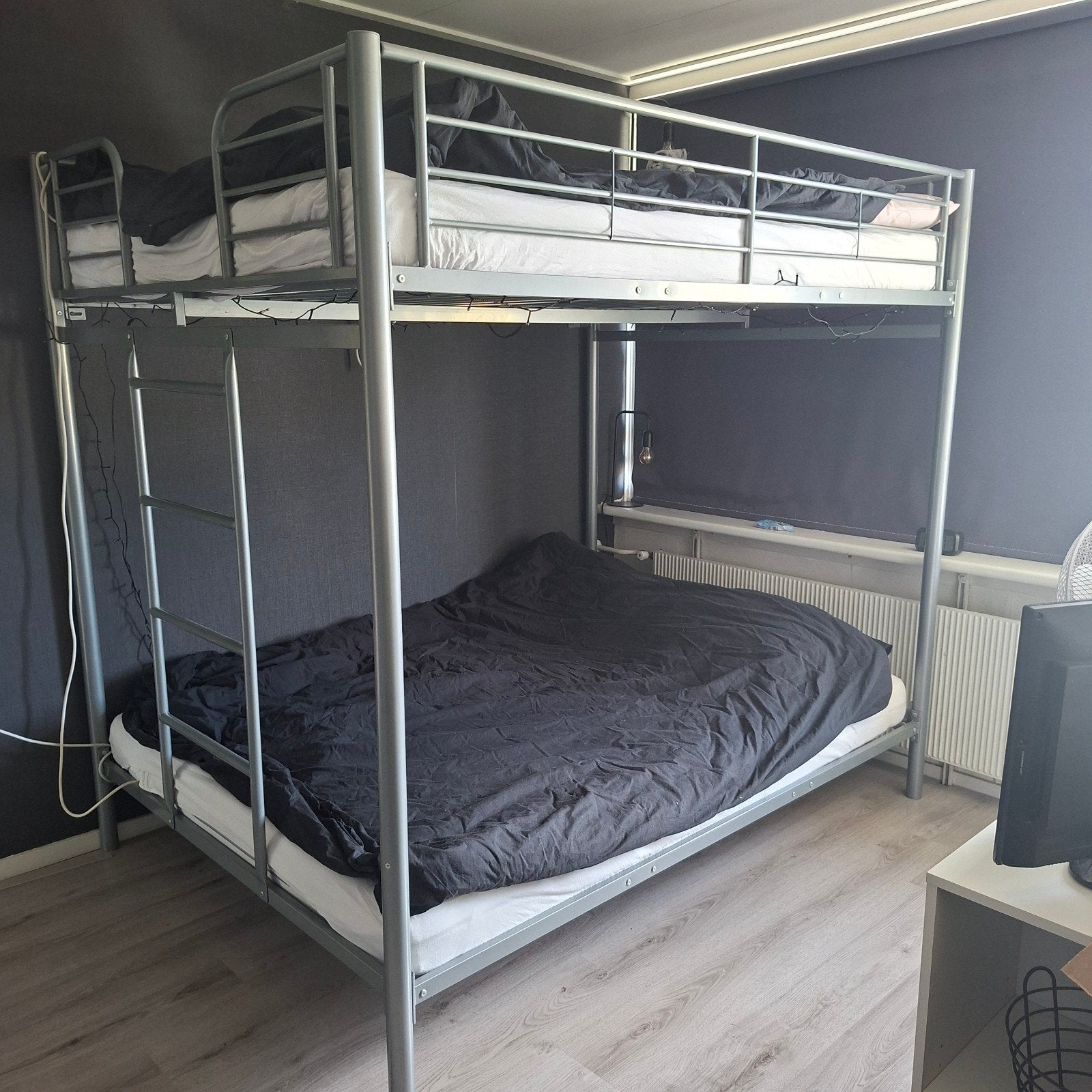 Stevig Stapelbed - Ideaal voor kleine kamers, Ophalen, Gebruikt, Tweepersoons, 140 cm