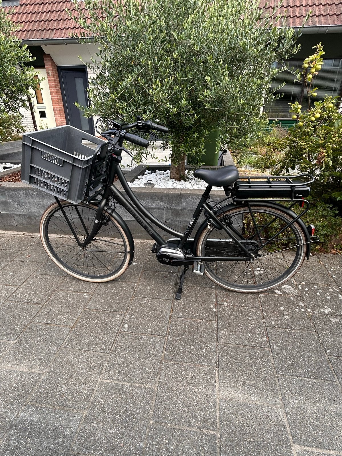 Cortina E-U4 Transportfiets Dames Matzwart Bafang Motor, Fietsen en Brommers, Elektrische fietsen, Ophalen, Gebruikt, 47 tot 51 cm