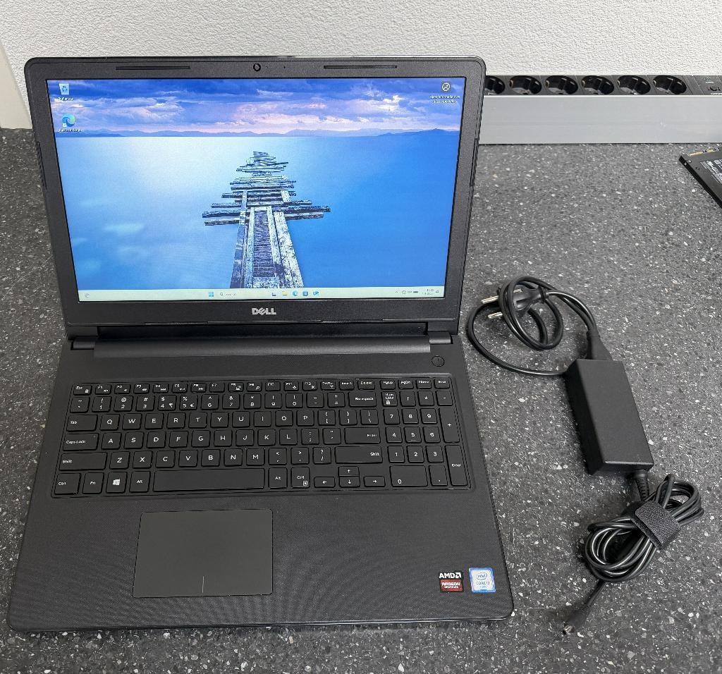 Dell Inspiron 15-3567 inclusief oplader, Met videokaart, 2 tot 3 Ghz, Ophalen of Verzenden, Dell