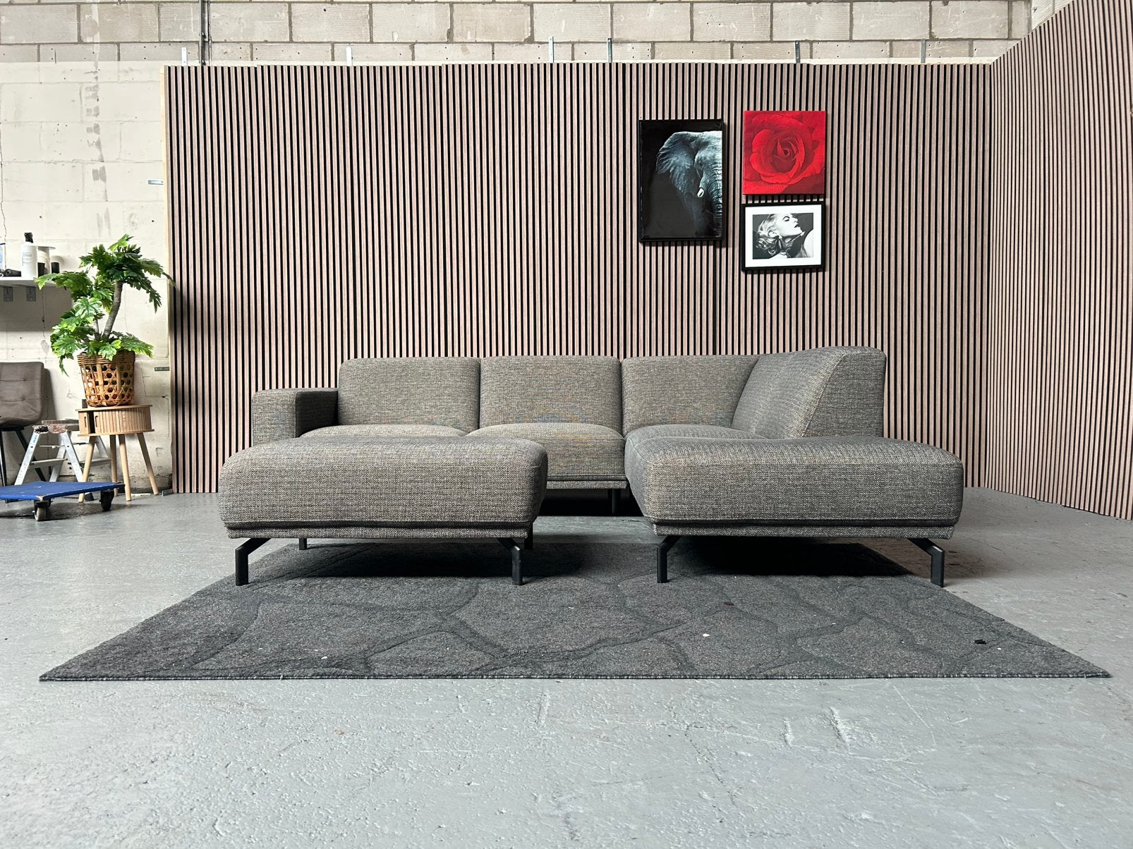 GRATIS LEVERING MONTEL VIANO 260X230 GEREINIGD, 250 tot 300 cm, Hoekbank, Ophalen of Verzenden, Zo goed als nieuw