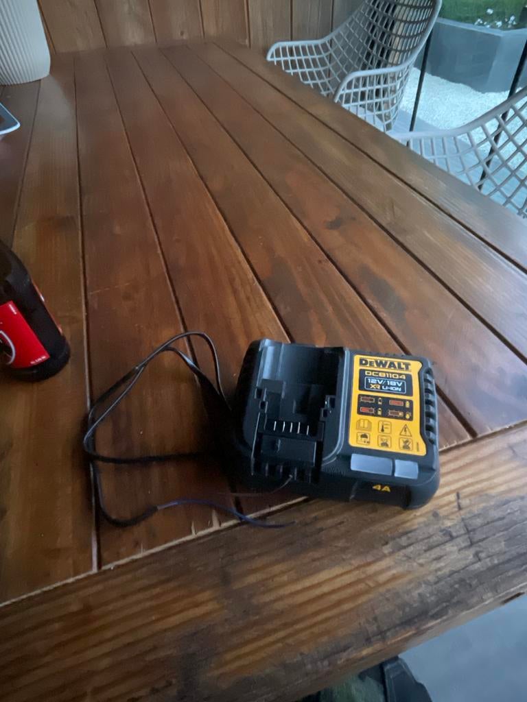 Dewalt DCB1104 12V/18V XR Li-Ion Acculader, Ophalen of Verzenden, Nieuw