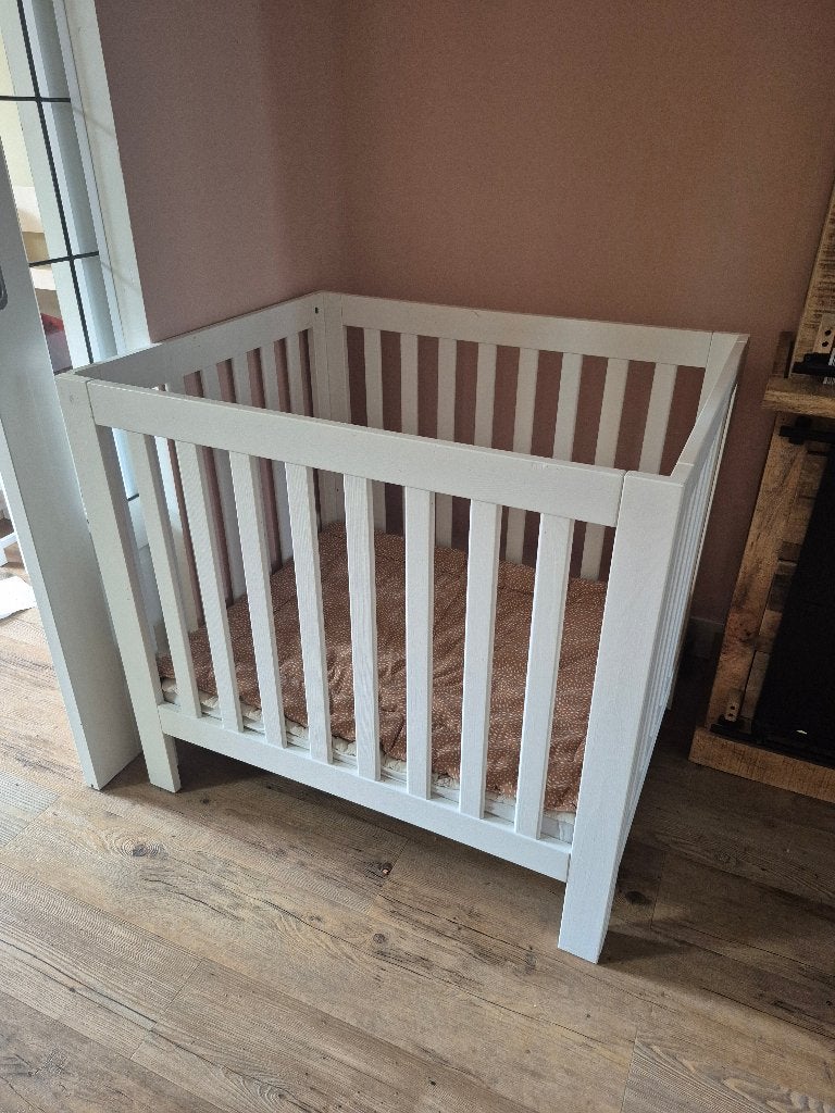 Box (inclusief matras/matrashoes/boxkleed indien gewenst), Kinderen en Baby's, Ophalen, Gebruikt, Rechthoekig
