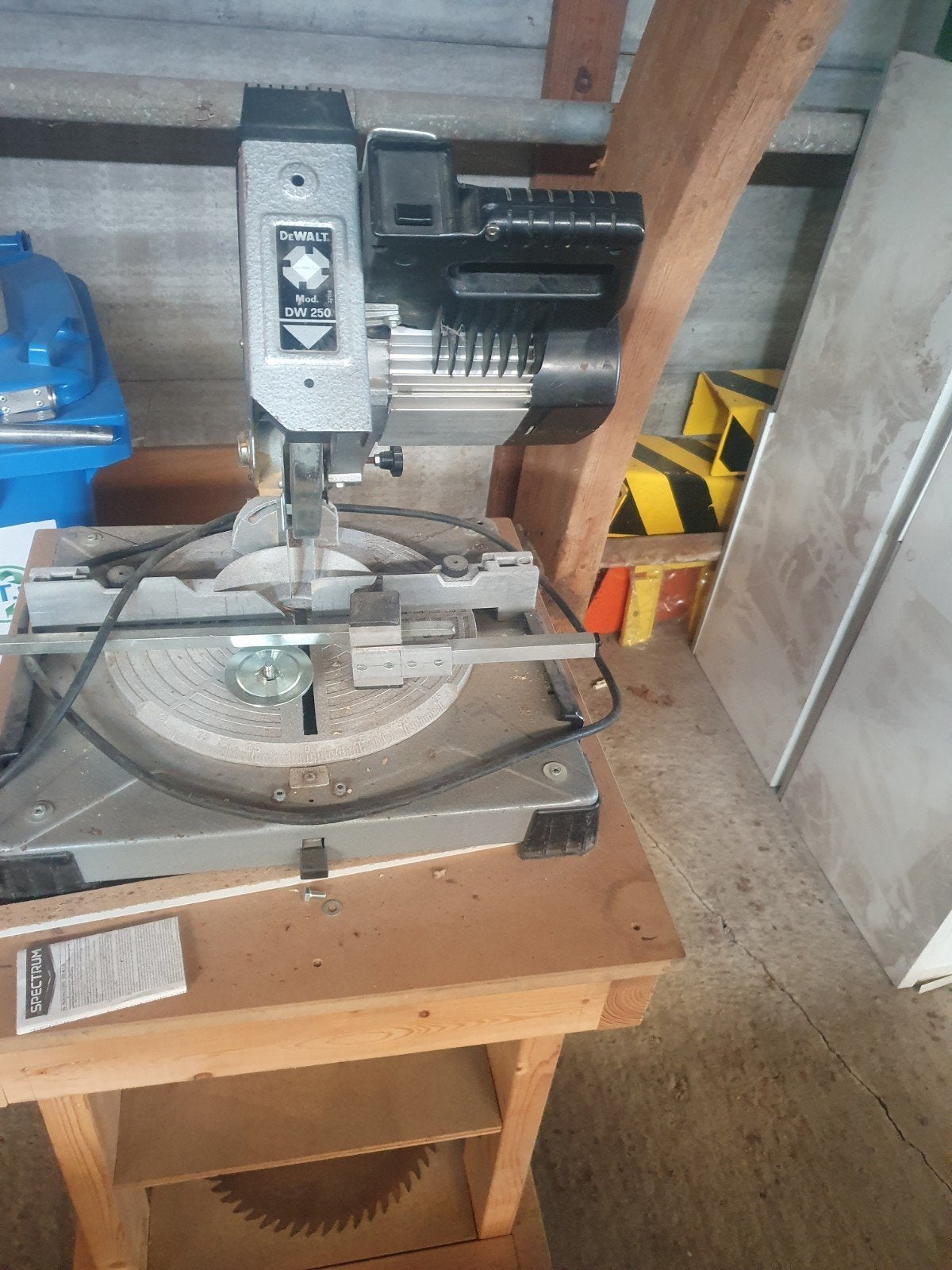 DeWalt DW 250 Afkortzaag - Gebruikt, Ophalen, Gebruikt, Afkortzaag, DeWalt
