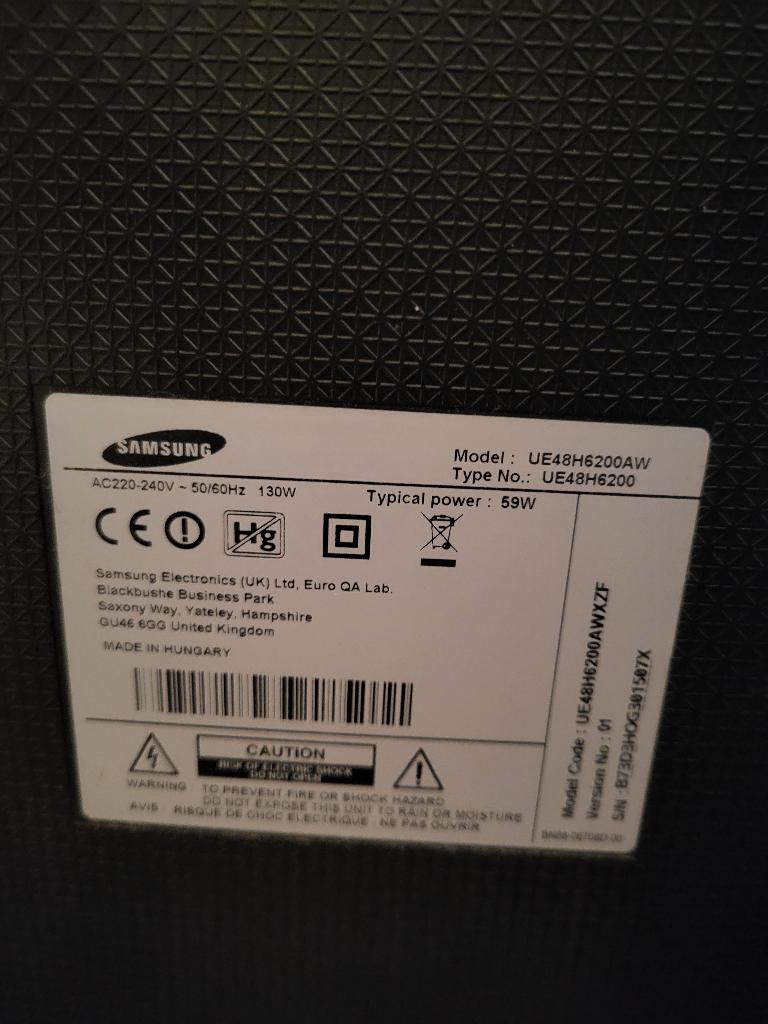 Samsung 48 inch smart tv ( met zonetjes ), Ophalen, Gebruikt, 50 Hz, LCD