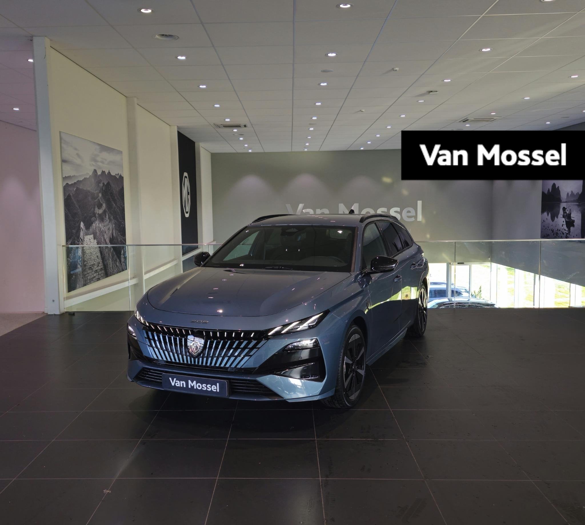 Peugeot e-308 SW GT 54 kWh, 156 pk, Automatische klimaatregeling, Leder en Stof, Nieuw