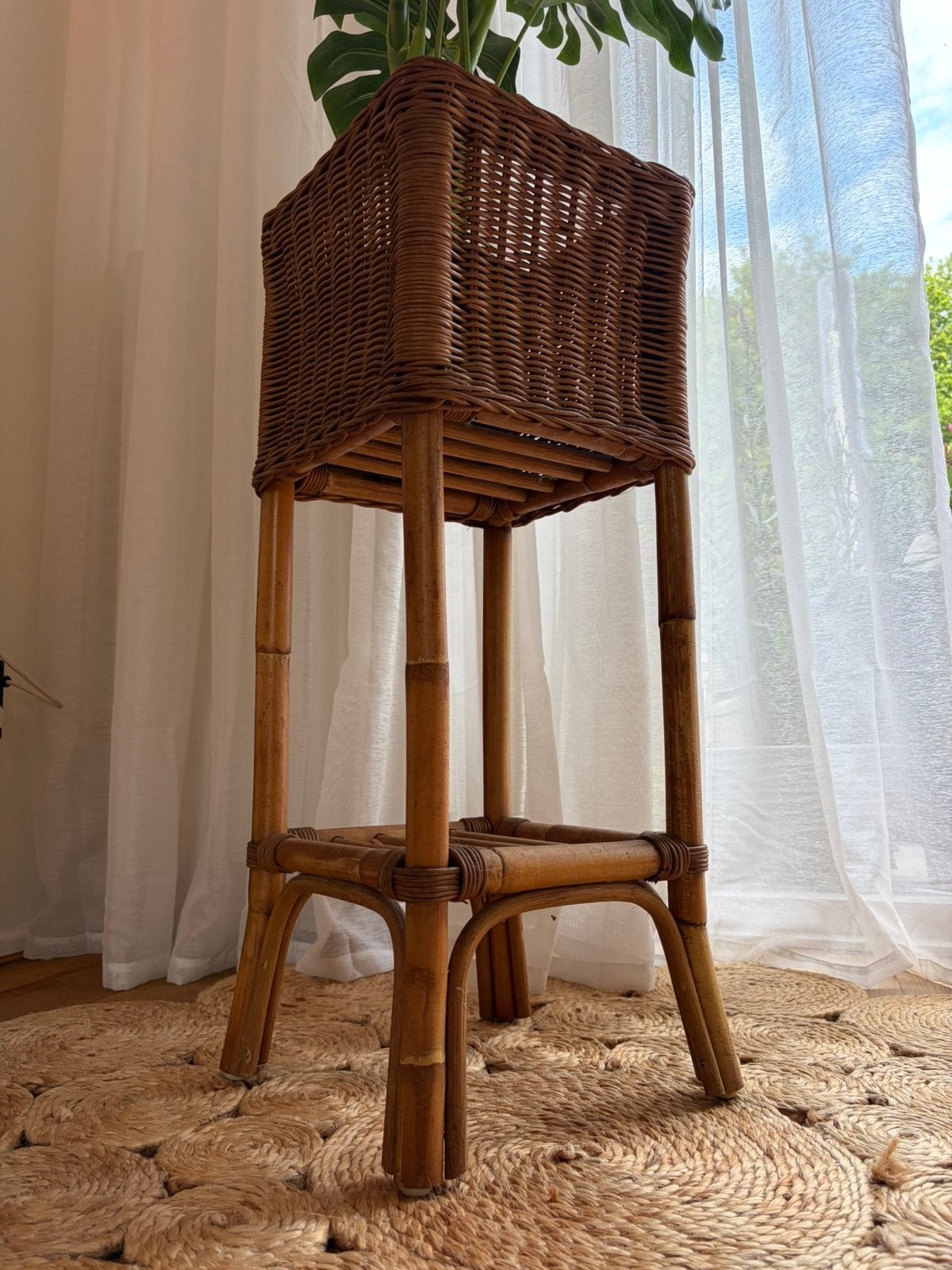 Vintage rotan / rieten plantenhouder, Ophalen of Verzenden, Rond, Minder dan 30 cm