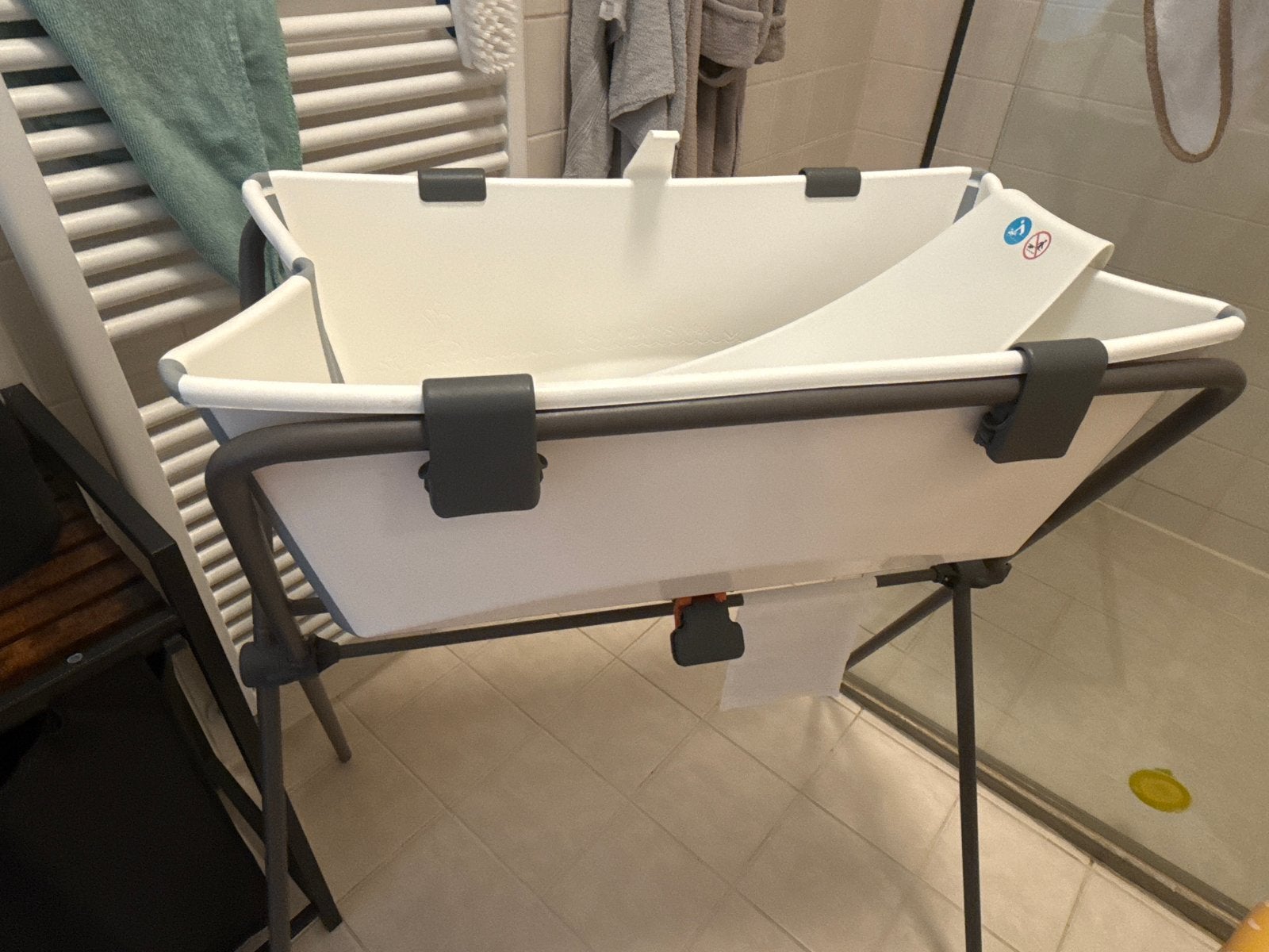Stokke Flexi Bath opvouwbaar babybadje met standaard, Ophalen, Zo goed als nieuw, Badje, Overige merken