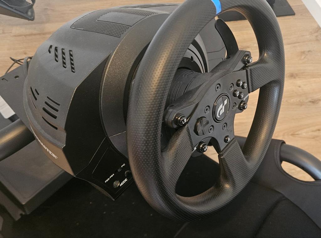 ZGAN Thrustmaster T300 RS GT racestuur + pedalen, Ophalen, Zo goed als nieuw