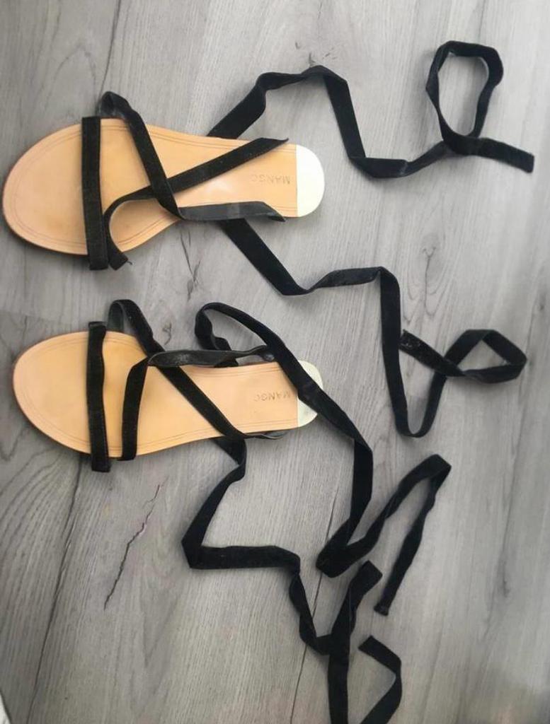 In zeer goede staat sandalen maat 40 mango, Ophalen of Verzenden, Zo goed als nieuw, Sandalen of Muiltjes