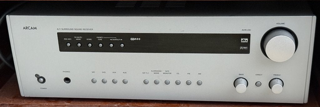 Arcam AVR100 Surround versterker, Ophalen, Gebruikt, 60 tot 120 watt, Overige merken