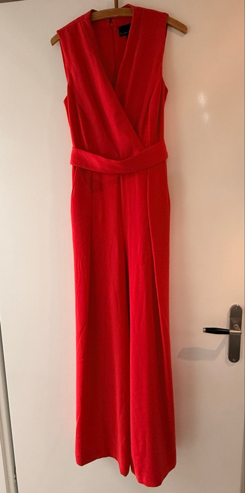Rode Jumpsuit Phase Eight maat 42, Ophalen of Verzenden, Zo goed als nieuw, Maat 42/44 (L), Rood
