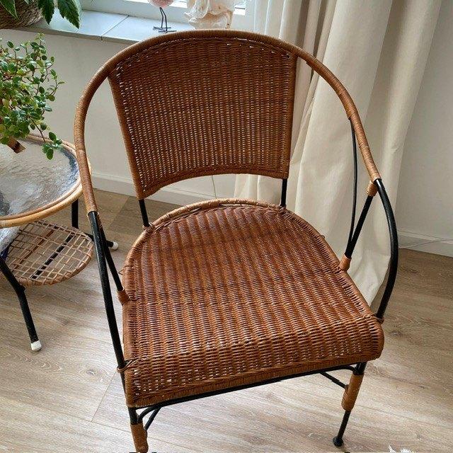 Stoel, riet / rotan, lijkt op Ikea ORRESLÄTT of ULRIKSBERG, Huis en Inrichting, Ophalen, Bruin, Zo goed als nieuw, Metaal