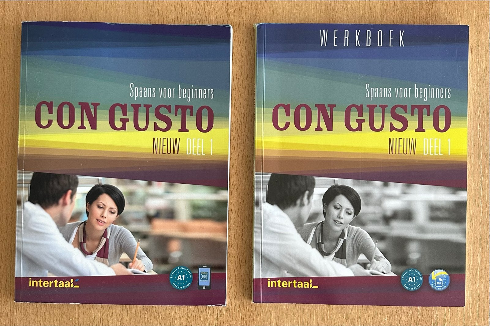 Con Gusto Nieuw Deel 1: Tekstboek en Werkboek Spaans, Boeken, Ophalen of Verzenden, Zo goed als nieuw, Non-fictie