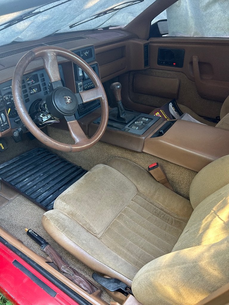 Pontiac fiero gt, Handgeschakeld, Particulier, 6 cilinders, 2800 cc