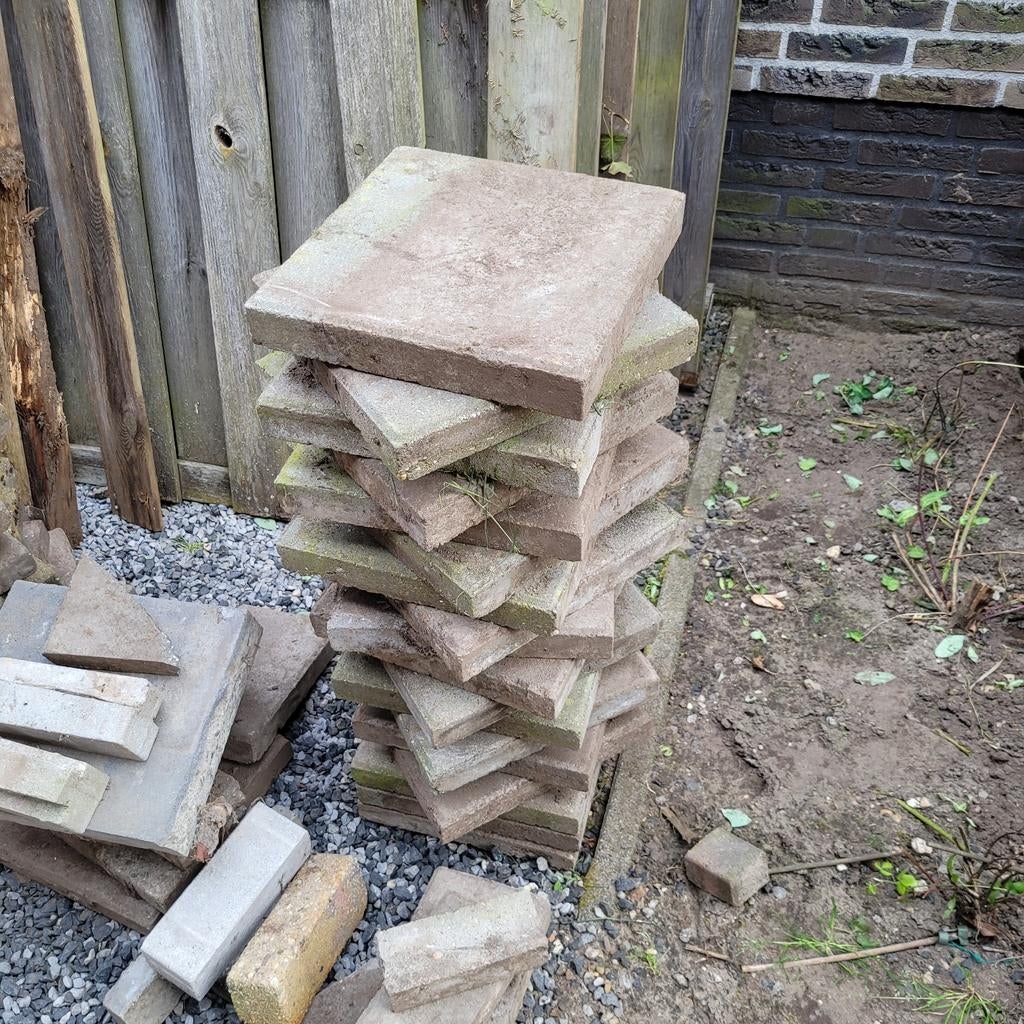 Gebruikte stoeptegels 30x30cm. Gratis, Ophalen, Gebruikt, Minder dan 5 m², Beton