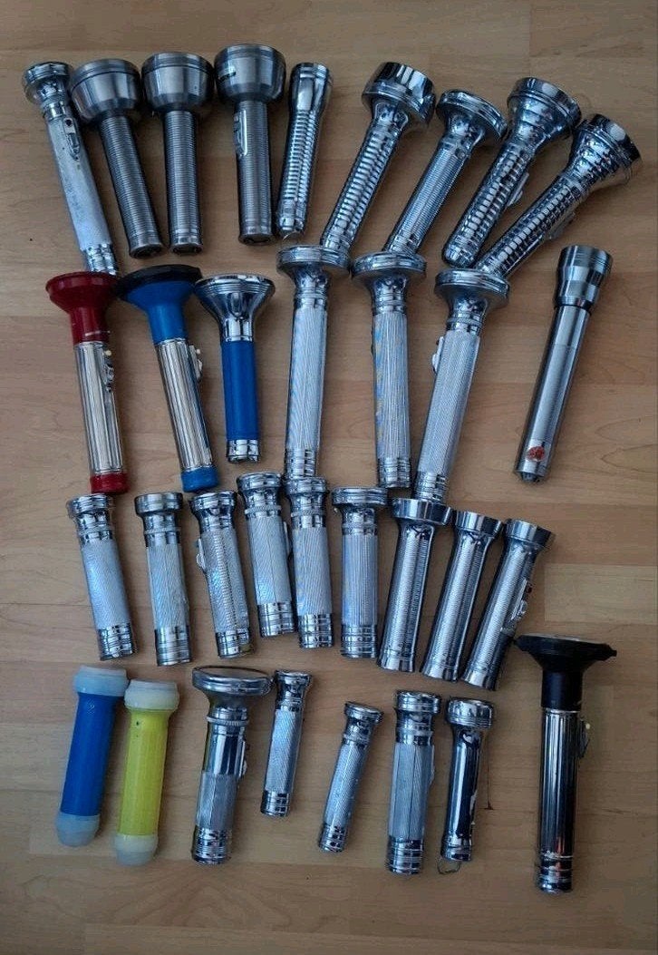 33 verschillende vintage en retro zaklampen, Ophalen of Verzenden, Gebruikt, Batterij