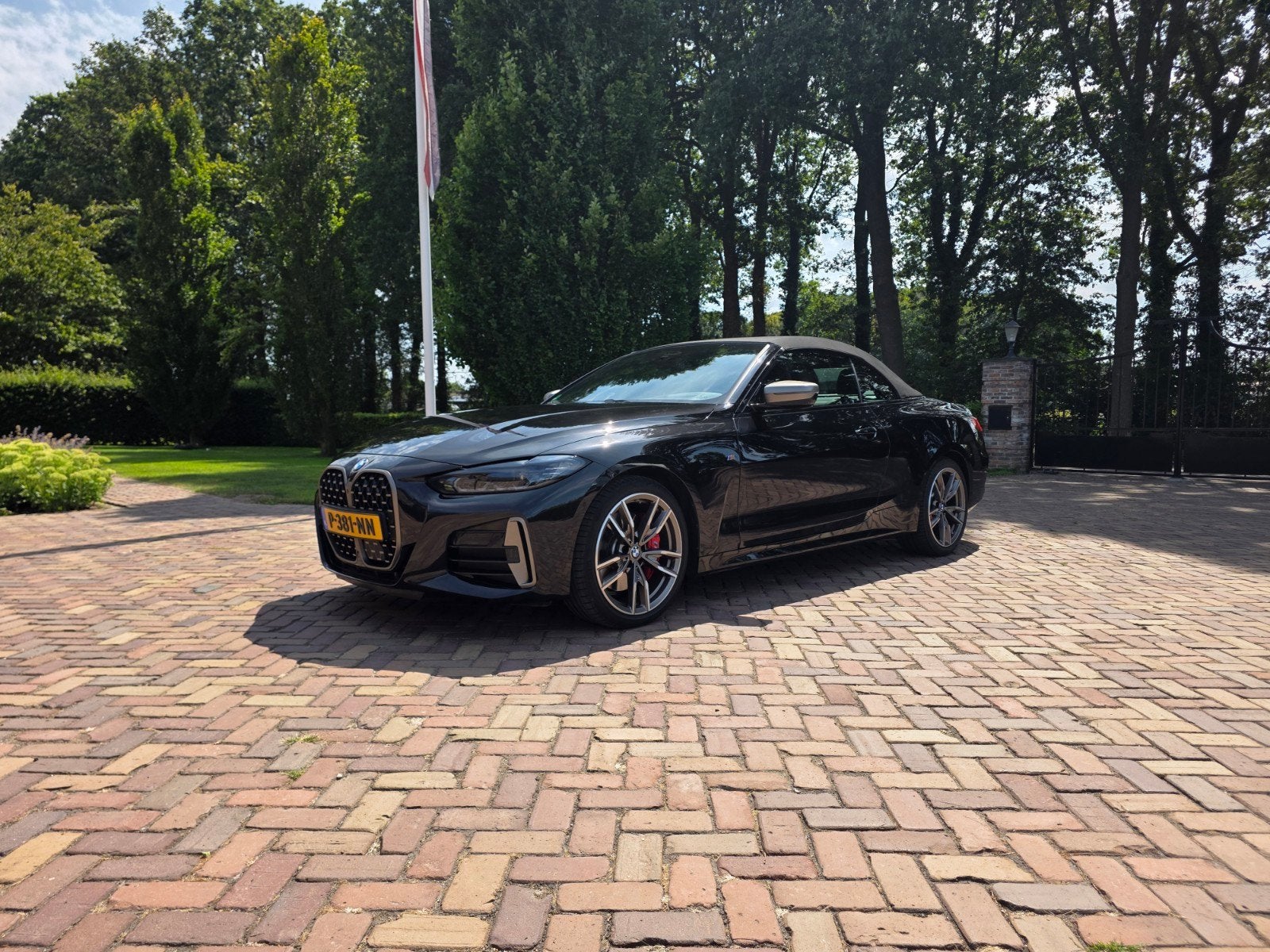 BMW 4-Serie M440i 374pk Xdrive Aut 2022 Zwart High Executive, Auto's, 1800 kg, Zwart, 4-Serie, 4 stoelen