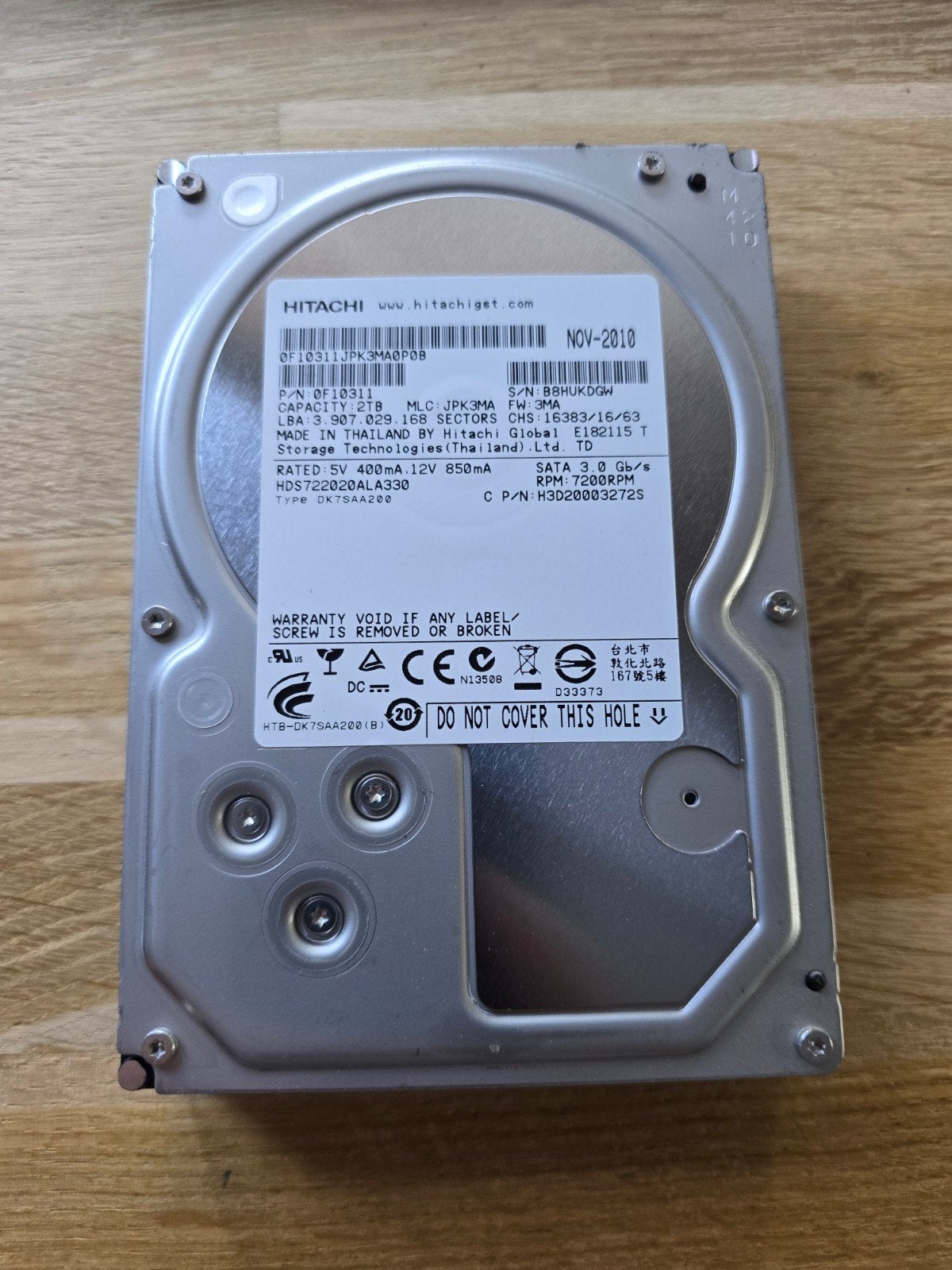 Hitachi HDS722020ALA330 2TB HDD SATA 3.0Gb/s, Intern, 2TB, Gebruikt, Server