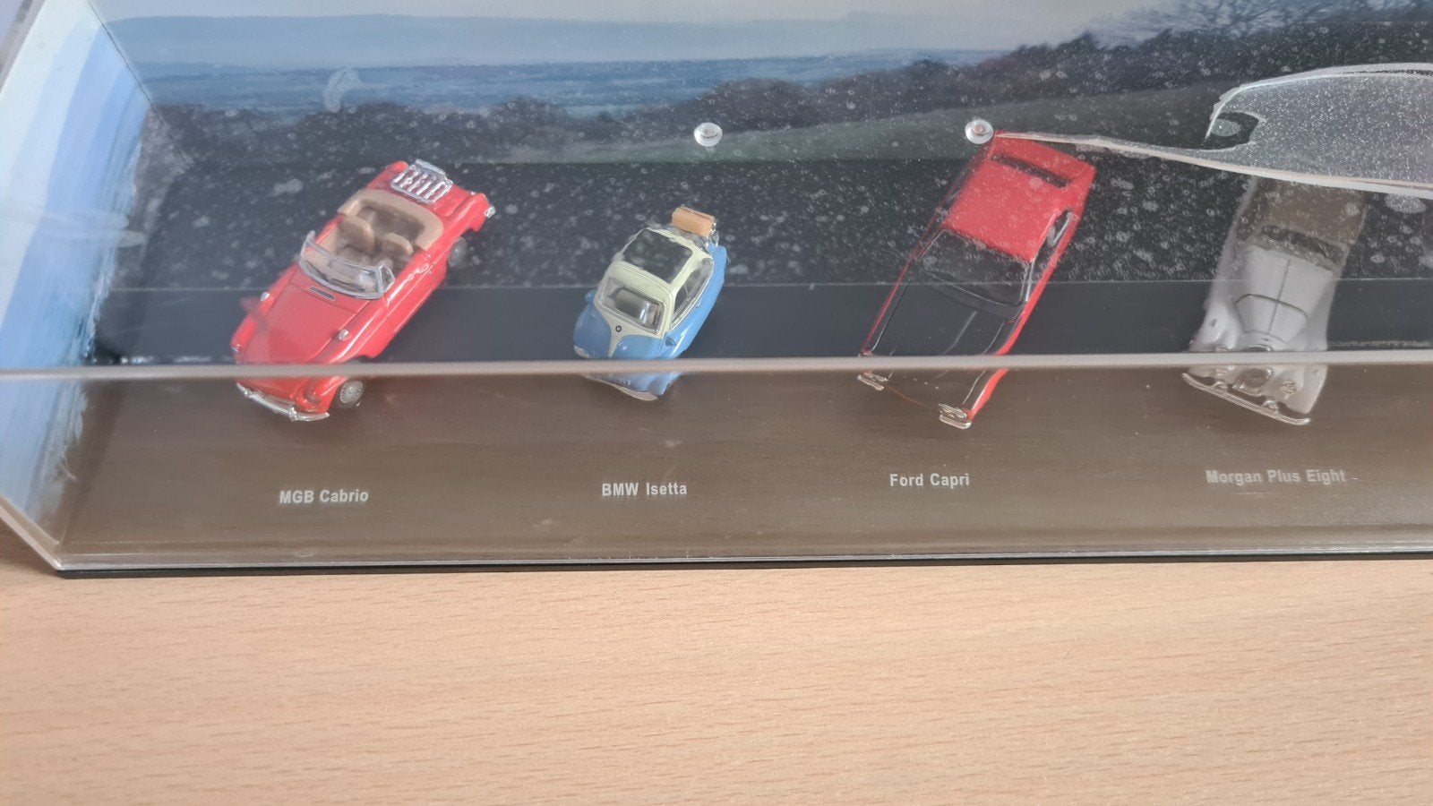 mgb cabriolet,BMW isetta,ford capri,Morgan plus eight 1/84, Ophalen of Verzenden, Nieuw, Auto, Schuco