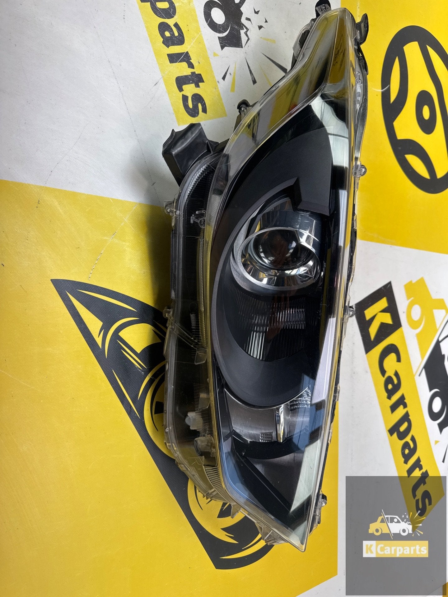 Koplamp Toyota Yaris K0-6EU Rechts Led Origineel koplamp, Auto-onderdelen, Info@toyota.co.jp, Gebruikt, Toyota Motor Corporation