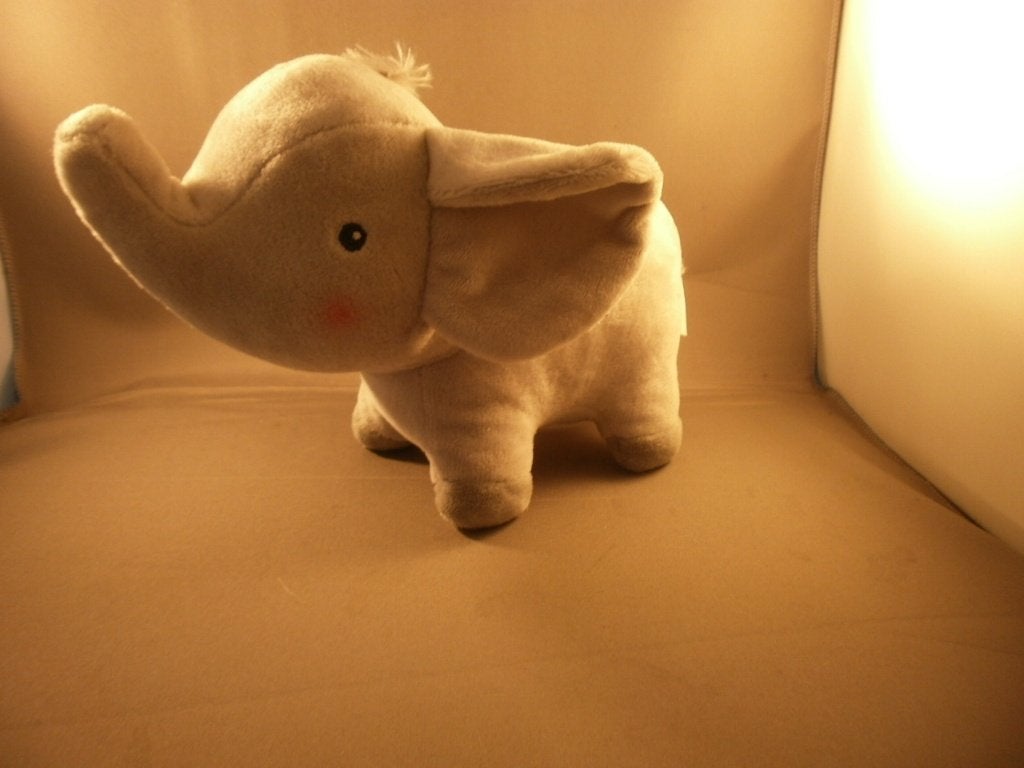 H&M olifant grijs 34 cm roze wangen zwarte ogen witte stip, Overige merken, Grijs, Nieuw, Ophalen of Verzenden